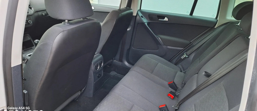 Volkswagen Tiguan cena 44999 przebieg: 180000, rok produkcji 2011 z Jawor małe 704